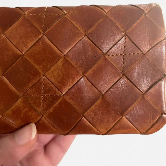 Vilenca Holland Genuine Soft Leather Cognac Basket Weave Vertical Bifold Wallet - Picture 7 of 7